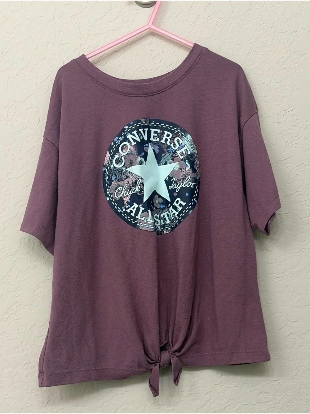 ⭐ Converse Chuck Taylor All Star Girls L Graphic T-Shirt